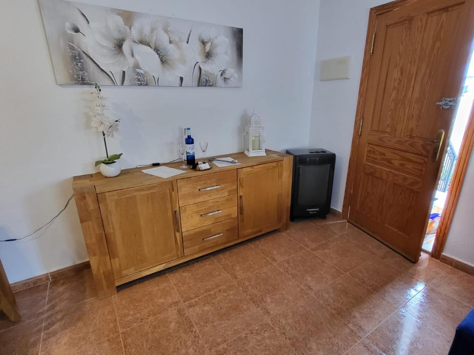 Orihuela - Sleeps 6 - Pool - Parking - Petfriendly Villa Eksteriør billede